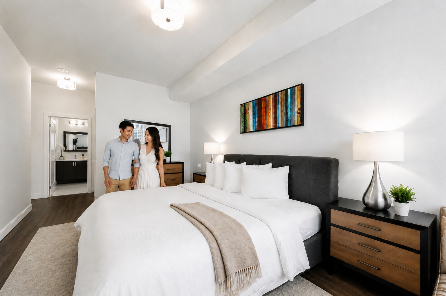 King Bed Luxury Suite in downtown Toronto